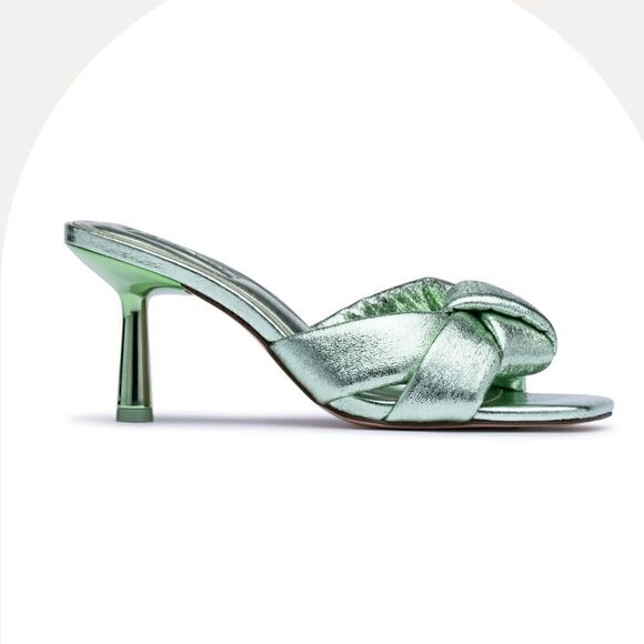 Rocco D'Amelio Shoes - NIB D'AMELIO LEENOA SANDAL Size 8.5 Color: METALLIC PISTACHIO